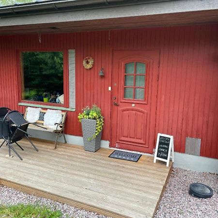 Poppelstrand Nuuksio, Pet Friendly Guest Apartment Exteriör bild