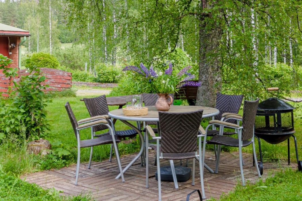 Poppelstrand Nuuksio, Pet Friendly Guest Apartment Exteriör bild